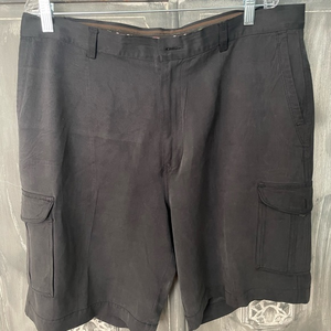 Tommy Bahama Shorts Men's 38 10" Black Cargo 100% Silk‎